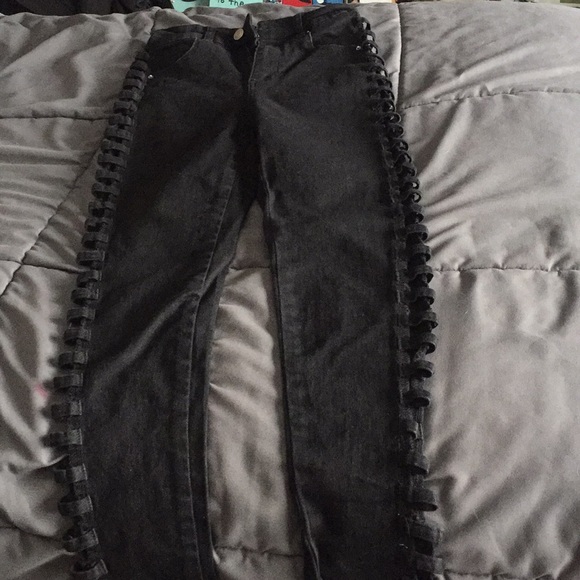 Black Cut Out Skinny’s - Picture 2 of 6